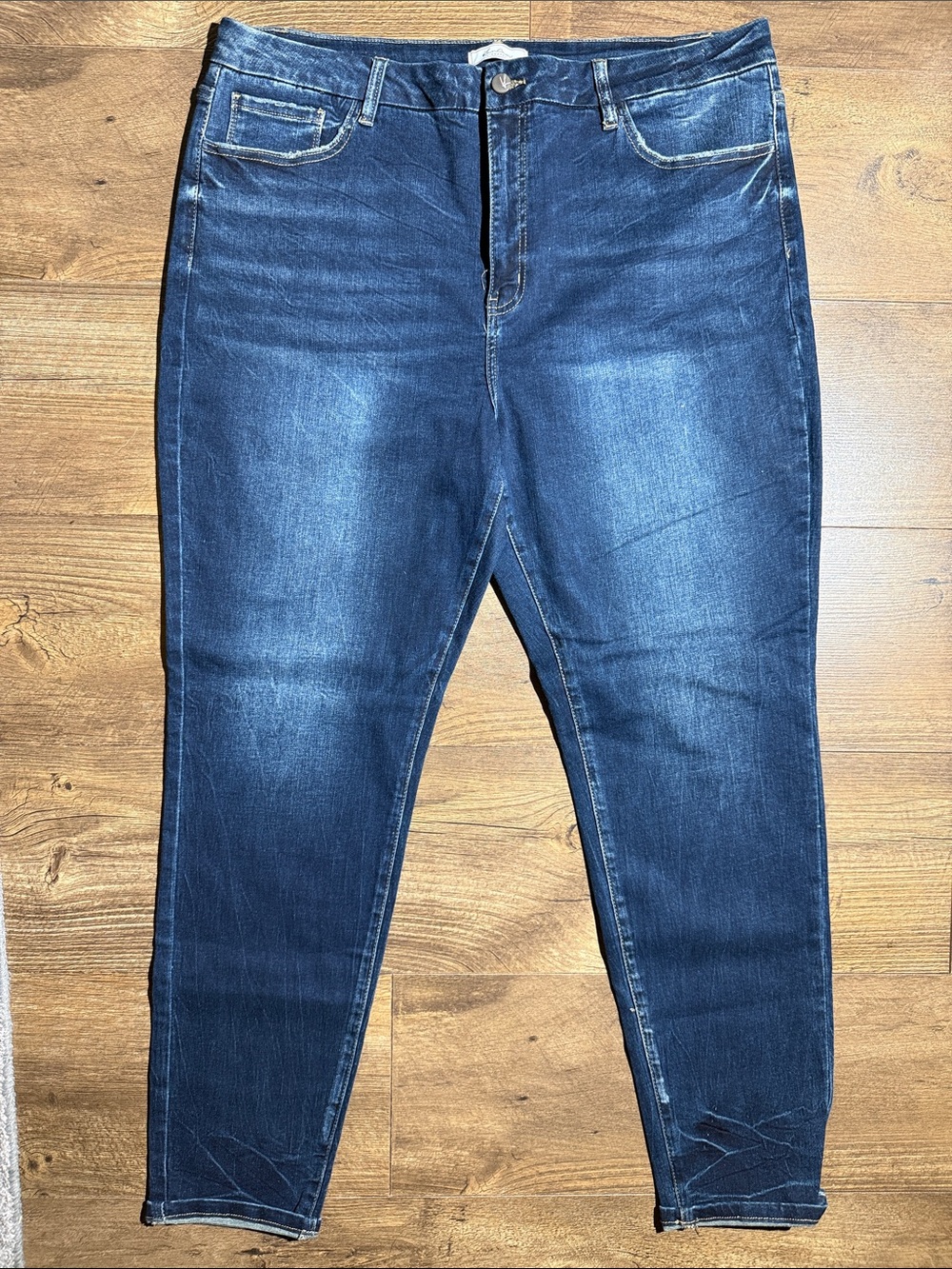 KanCan KURVY Ultra High Rise Skinny Jeans – Size 36 – Dark Wash